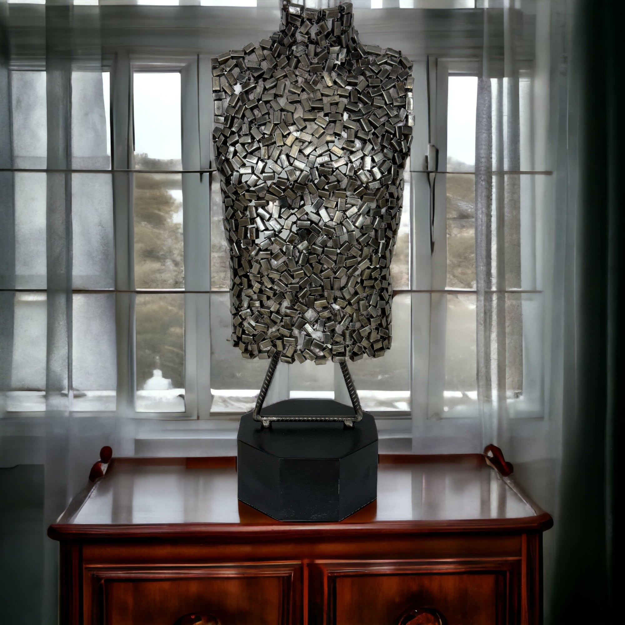 female body sculpture decor